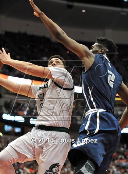 Thumbnail 1 in Chino Hills vs. Sierra Canyon (CIF SS Open Division Final) photogallery.