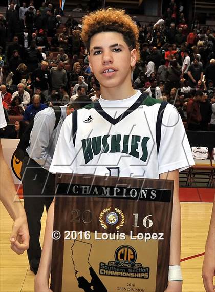 Thumbnail 2 in Chino Hills vs. Sierra Canyon (CIF SS Open Division Final) photogallery.