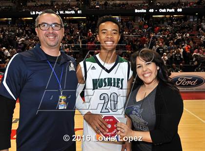 Thumbnail 1 in Chino Hills vs. Sierra Canyon (CIF SS Open Division Final) photogallery.