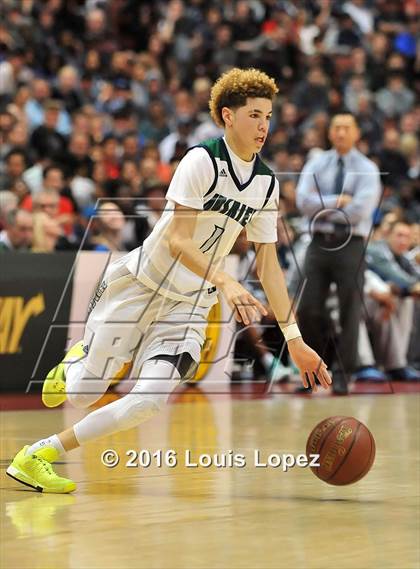 Thumbnail 2 in Chino Hills vs. Sierra Canyon (CIF SS Open Division Final) photogallery.
