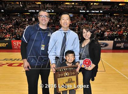 Thumbnail 1 in Chino Hills vs. Sierra Canyon (CIF SS Open Division Final) photogallery.