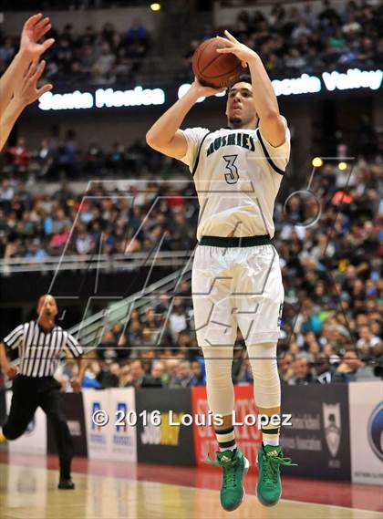 Thumbnail 2 in Chino Hills vs. Sierra Canyon (CIF SS Open Division Final) photogallery.