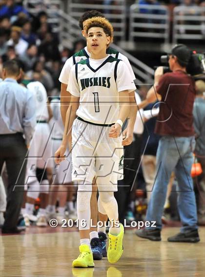 Thumbnail 1 in Chino Hills vs. Sierra Canyon (CIF SS Open Division Final) photogallery.