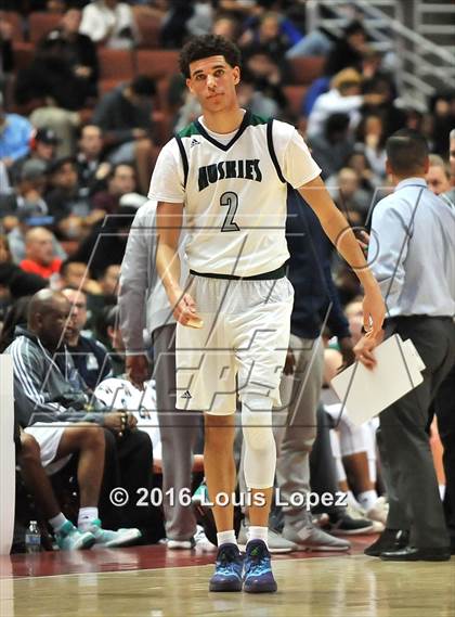 Thumbnail 1 in Chino Hills vs. Sierra Canyon (CIF SS Open Division Final) photogallery.