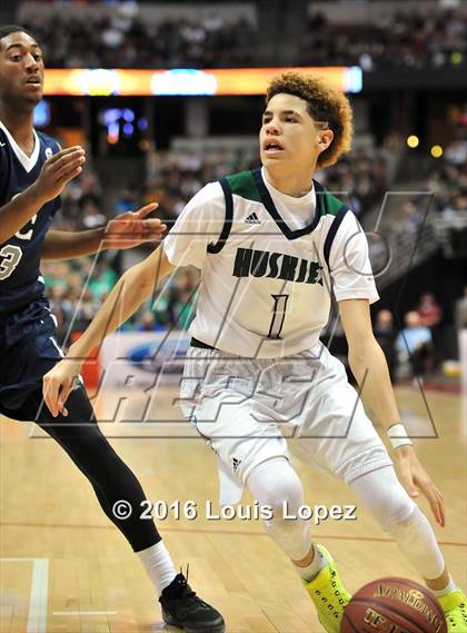 Thumbnail 1 in Chino Hills vs. Sierra Canyon (CIF SS Open Division Final) photogallery.
