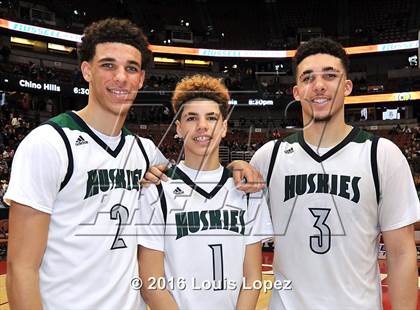 Thumbnail 2 in Chino Hills vs. Sierra Canyon (CIF SS Open Division Final) photogallery.