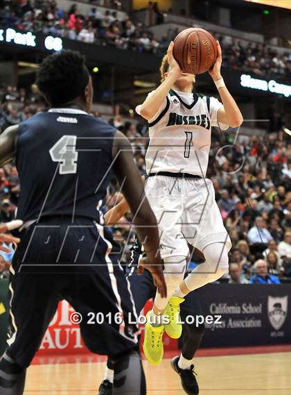 Thumbnail 3 in Chino Hills vs. Sierra Canyon (CIF SS Open Division Final) photogallery.