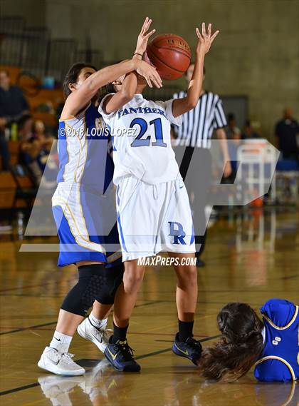 Thumbnail 2 in Charter Oak @ Diamond Ranch photogallery.