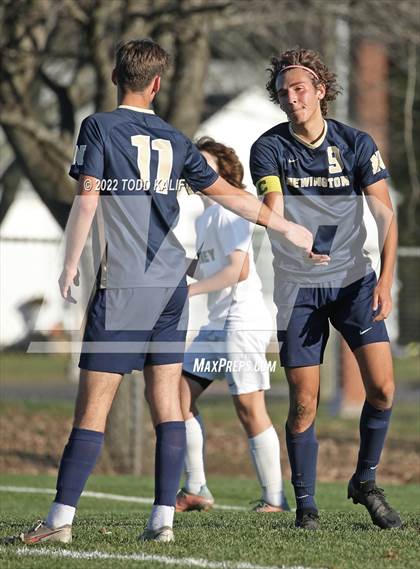 Thumbnail 1 in Maloney vs Newington (CIAC Class LL First Round) photogallery.