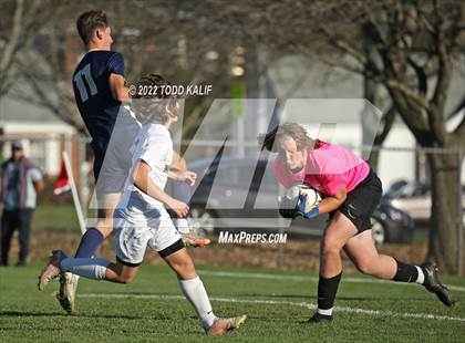 Thumbnail 1 in Maloney vs Newington (CIAC Class LL First Round) photogallery.