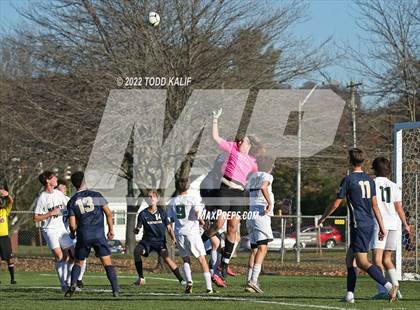 Thumbnail 3 in Maloney vs Newington (CIAC Class LL First Round) photogallery.