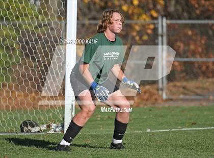 Thumbnail 3 in Maloney vs Newington (CIAC Class LL First Round) photogallery.