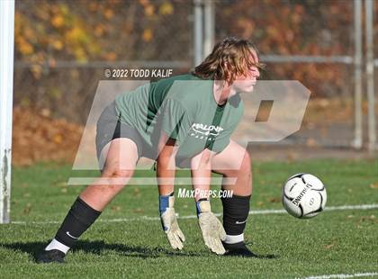 Thumbnail 1 in Maloney vs Newington (CIAC Class LL First Round) photogallery.