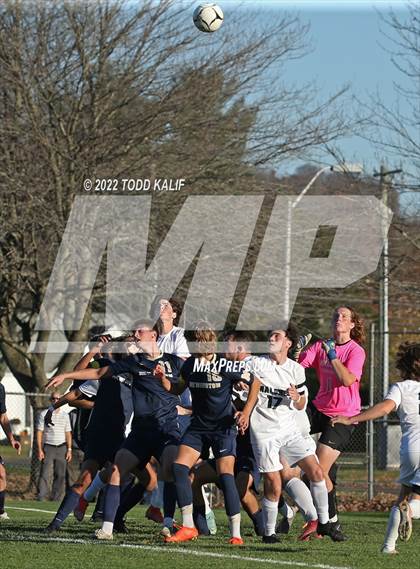 Thumbnail 2 in Maloney vs Newington (CIAC Class LL First Round) photogallery.