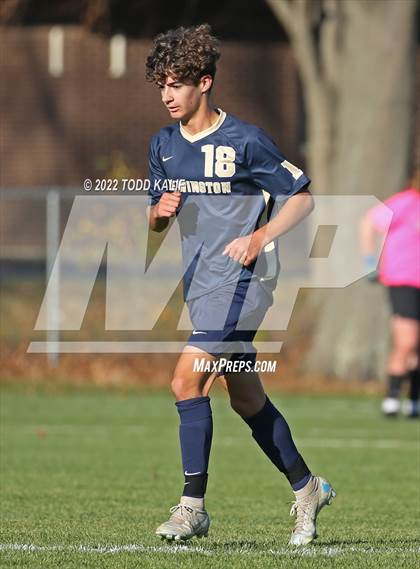 Thumbnail 1 in Maloney vs Newington (CIAC Class LL First Round) photogallery.