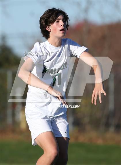 Thumbnail 3 in Maloney vs Newington (CIAC Class LL First Round) photogallery.