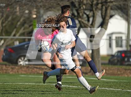 Thumbnail 3 in Maloney vs Newington (CIAC Class LL First Round) photogallery.