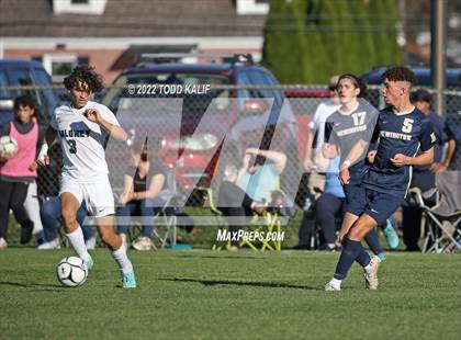 Thumbnail 3 in Maloney vs Newington (CIAC Class LL First Round) photogallery.