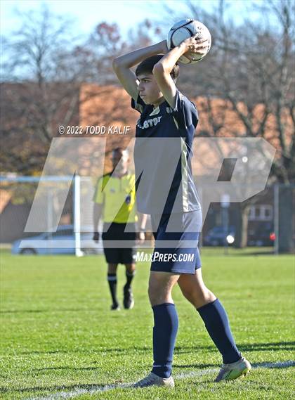 Thumbnail 3 in Maloney vs Newington (CIAC Class LL First Round) photogallery.