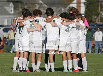 Thumbnail 3 in Maloney vs Newington (CIAC Class LL First Round) photogallery.