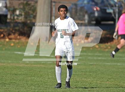 Thumbnail 2 in Maloney vs Newington (CIAC Class LL First Round) photogallery.