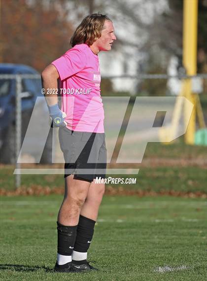 Thumbnail 3 in Maloney vs Newington (CIAC Class LL First Round) photogallery.