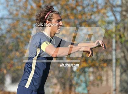 Thumbnail 1 in Maloney vs Newington (CIAC Class LL First Round) photogallery.