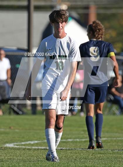 Thumbnail 1 in Maloney vs Newington (CIAC Class LL First Round) photogallery.