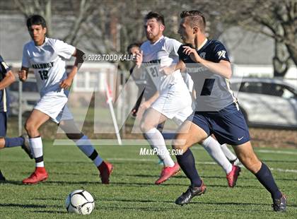 Thumbnail 3 in Maloney vs Newington (CIAC Class LL First Round) photogallery.