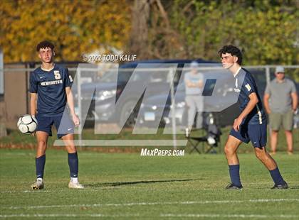 Thumbnail 3 in Maloney vs Newington (CIAC Class LL First Round) photogallery.
