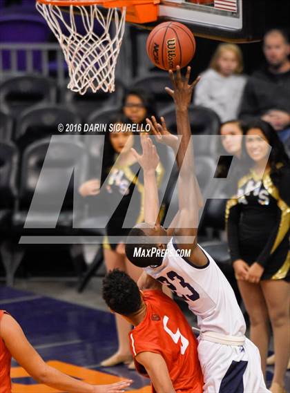 Thumbnail 2 in Apollo vs. Williams Field (Hoopin it up at the Arena) photogallery.