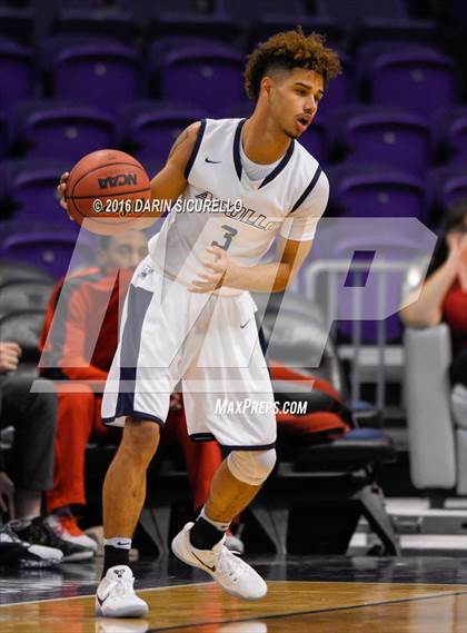 Thumbnail 3 in Apollo vs. Williams Field (Hoopin it up at the Arena) photogallery.