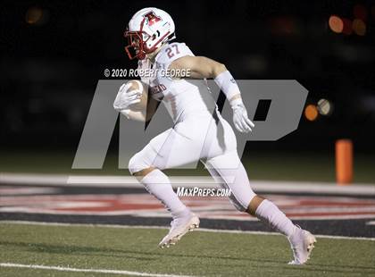Thumbnail 2 in Arrowhead vs Muskego (WIAA Round 1 Playoff) photogallery.