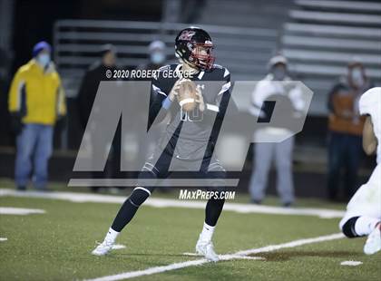 Thumbnail 3 in Arrowhead vs Muskego (WIAA Round 1 Playoff) photogallery.