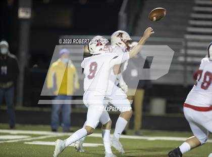 Thumbnail 3 in Arrowhead vs Muskego (WIAA Round 1 Playoff) photogallery.