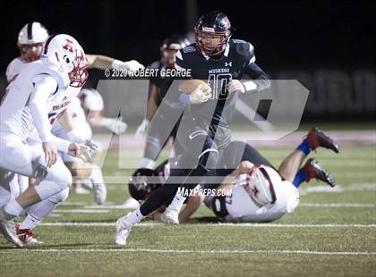 Thumbnail 2 in Arrowhead vs Muskego (WIAA Round 1 Playoff) photogallery.
