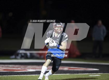 Thumbnail 3 in Arrowhead vs Muskego (WIAA Round 1 Playoff) photogallery.
