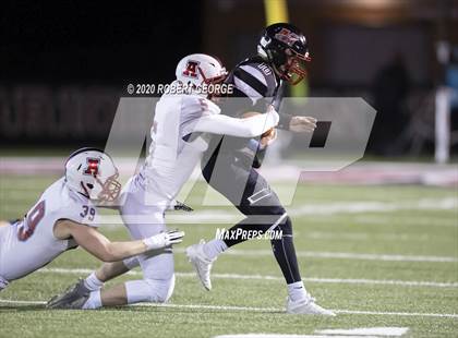 Thumbnail 3 in Arrowhead vs Muskego (WIAA Round 1 Playoff) photogallery.