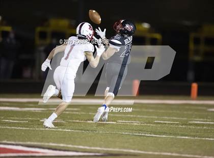 Thumbnail 2 in Arrowhead vs Muskego (WIAA Round 1 Playoff) photogallery.