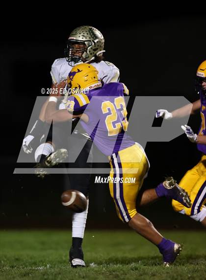 Thumbnail 3 in Concord @ Middletown (CIF NCS D7 Semifinal) photogallery.