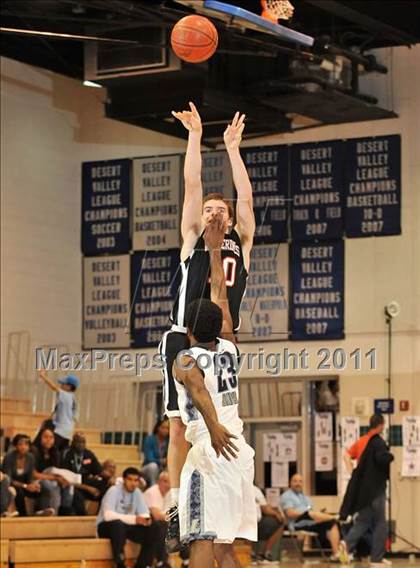 Thumbnail 2 in Harvard-Westlake vs. Lincoln (MaxPreps Holiday Classic) photogallery.