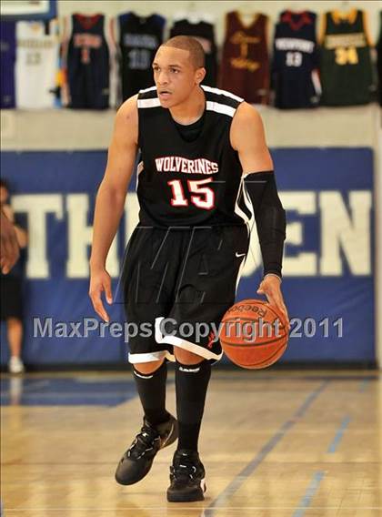 Thumbnail 3 in Harvard-Westlake vs. Lincoln (MaxPreps Holiday Classic) photogallery.