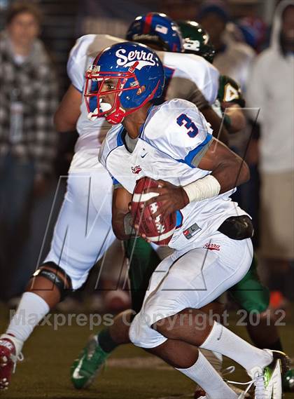 Thumbnail 2 in Edison vs. Serra (CIF SoCal Regional D2 Final) photogallery.