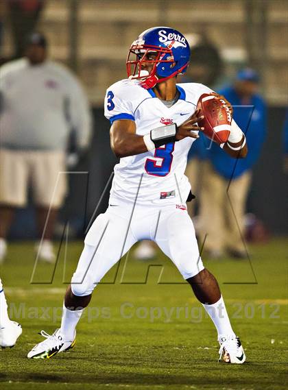 Thumbnail 2 in Edison vs. Serra (CIF SoCal Regional D2 Final) photogallery.