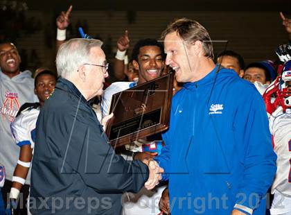 Thumbnail 3 in Edison vs. Serra (CIF SoCal Regional D2 Final) photogallery.