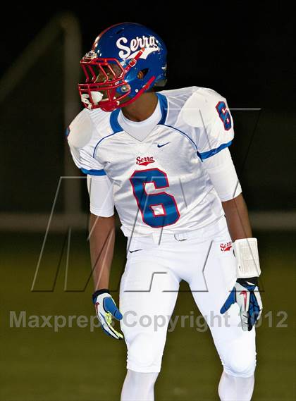 Thumbnail 2 in Edison vs. Serra (CIF SoCal Regional D2 Final) photogallery.