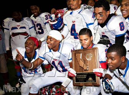 Thumbnail 2 in Edison vs. Serra (CIF SoCal Regional D2 Final) photogallery.