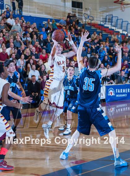 Thumbnail 3 in Bellarmine vs. Menlo-Atherton (CIF CCS D1 Final) photogallery.