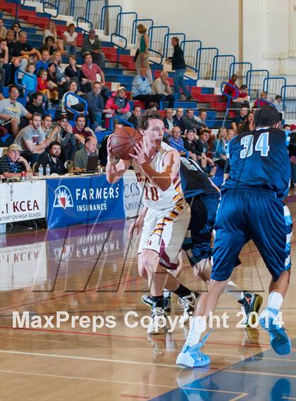 Thumbnail 3 in Bellarmine vs. Menlo-Atherton (CIF CCS D1 Final) photogallery.