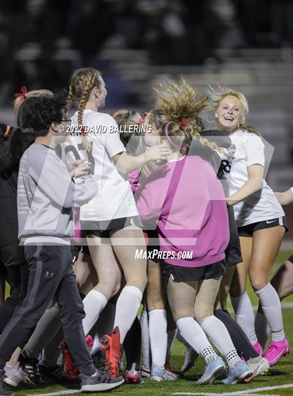 Thumbnail 1 in Marcus vs Guyer (UIL 6A Bi-District Playoff) photogallery.